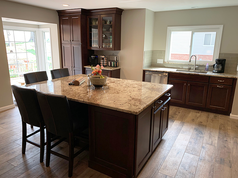 Kraft Maid Cabinetry, Granite Countertops 